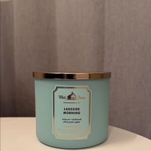 White Barn Lakeside Morning Candle